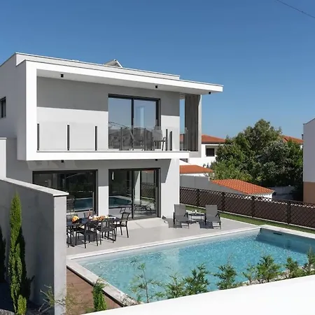 ヴィラ Quinta Atia - Luxury With Private Pool カルダス・ダ・ライーニャ